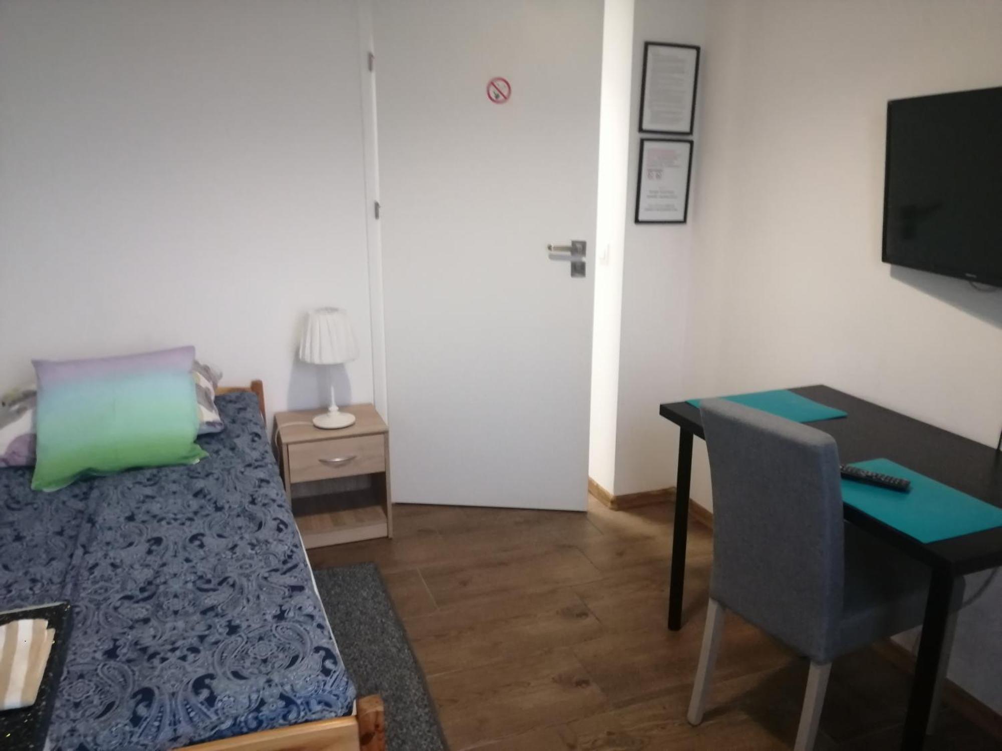 Pokoje - Studio Gliwice I Przy Onkologii Oda fotoğraf